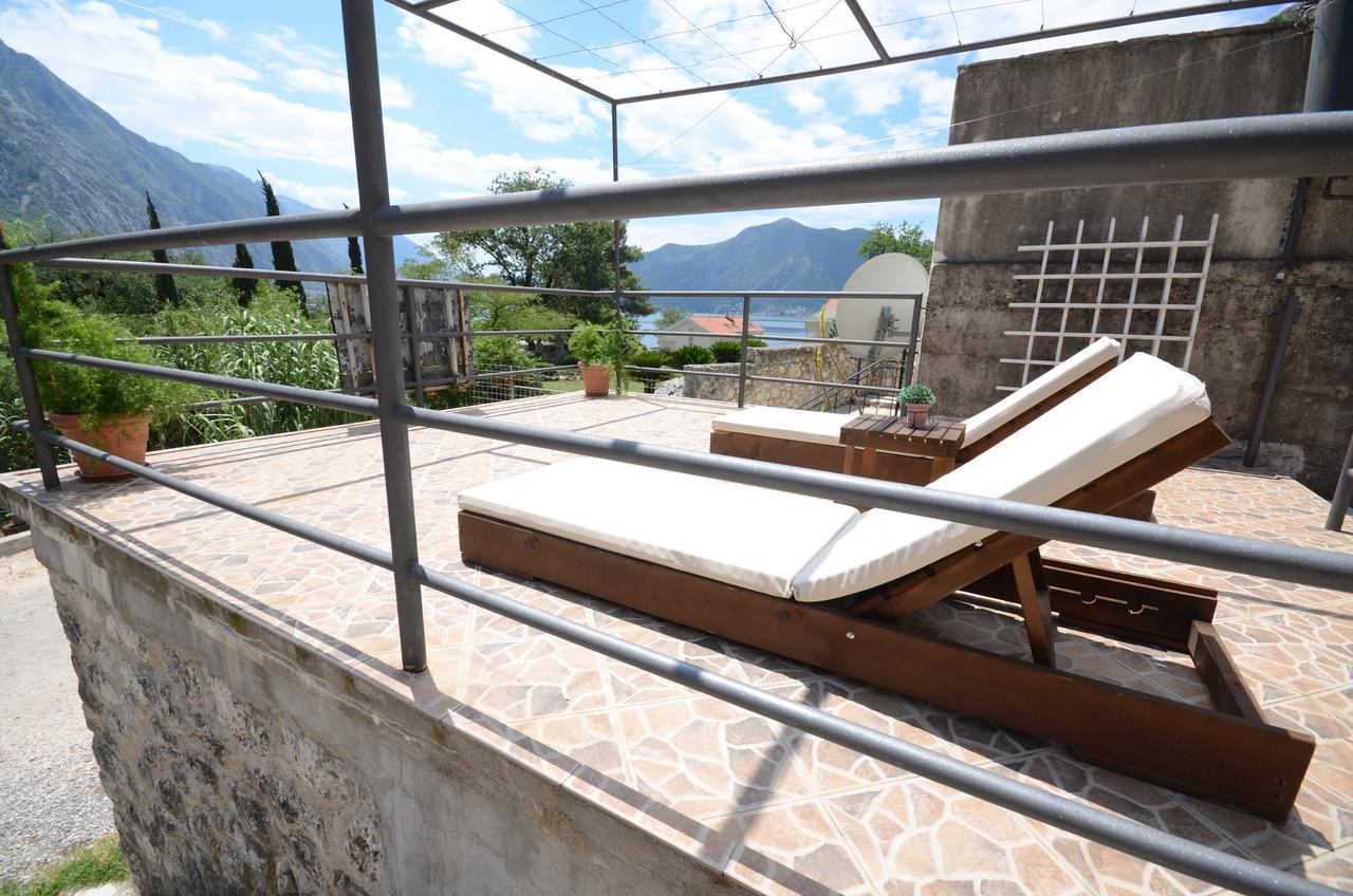 Stone House Dragutinovic Appartement Kotor Buitenkant foto