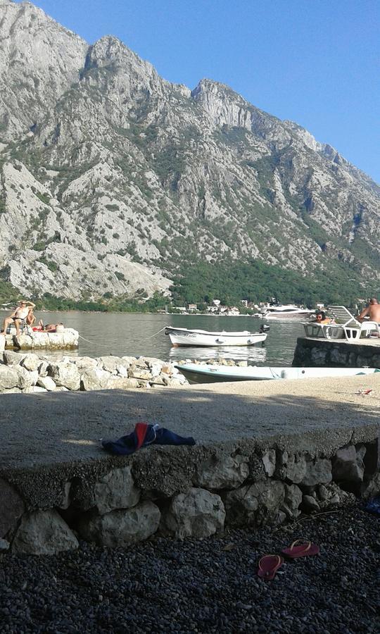 Stone House Dragutinovic Appartement Kotor Buitenkant foto